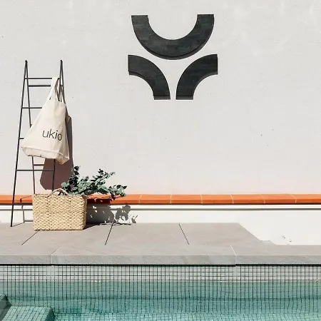 Spacest - Carrer De Josep Torres G Barcelona
